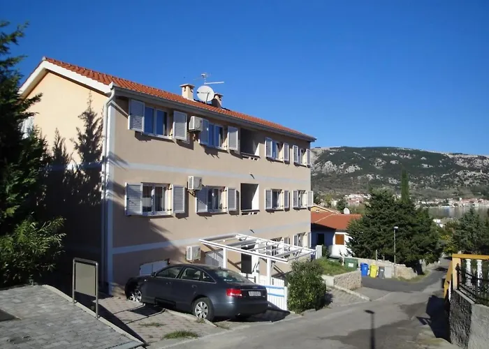 Apartament In Mit Eigener Terrasse By Interhome