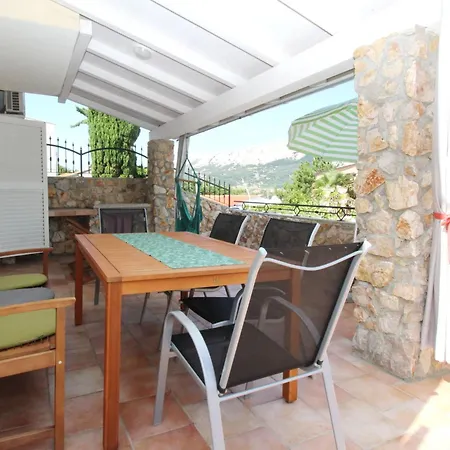 شقة In Mit Eigener Terrasse By Interhome